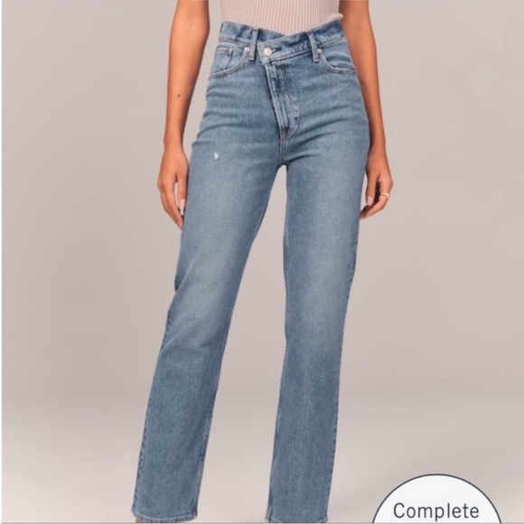 Abercrombie & Fitch Denim - Abercrombie & Fitch | 90’s Straight Ultra High Rise Jean Size 26 / 2R Curve Love